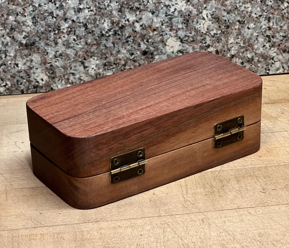 Small keepsake heirloom box/ jewelry box