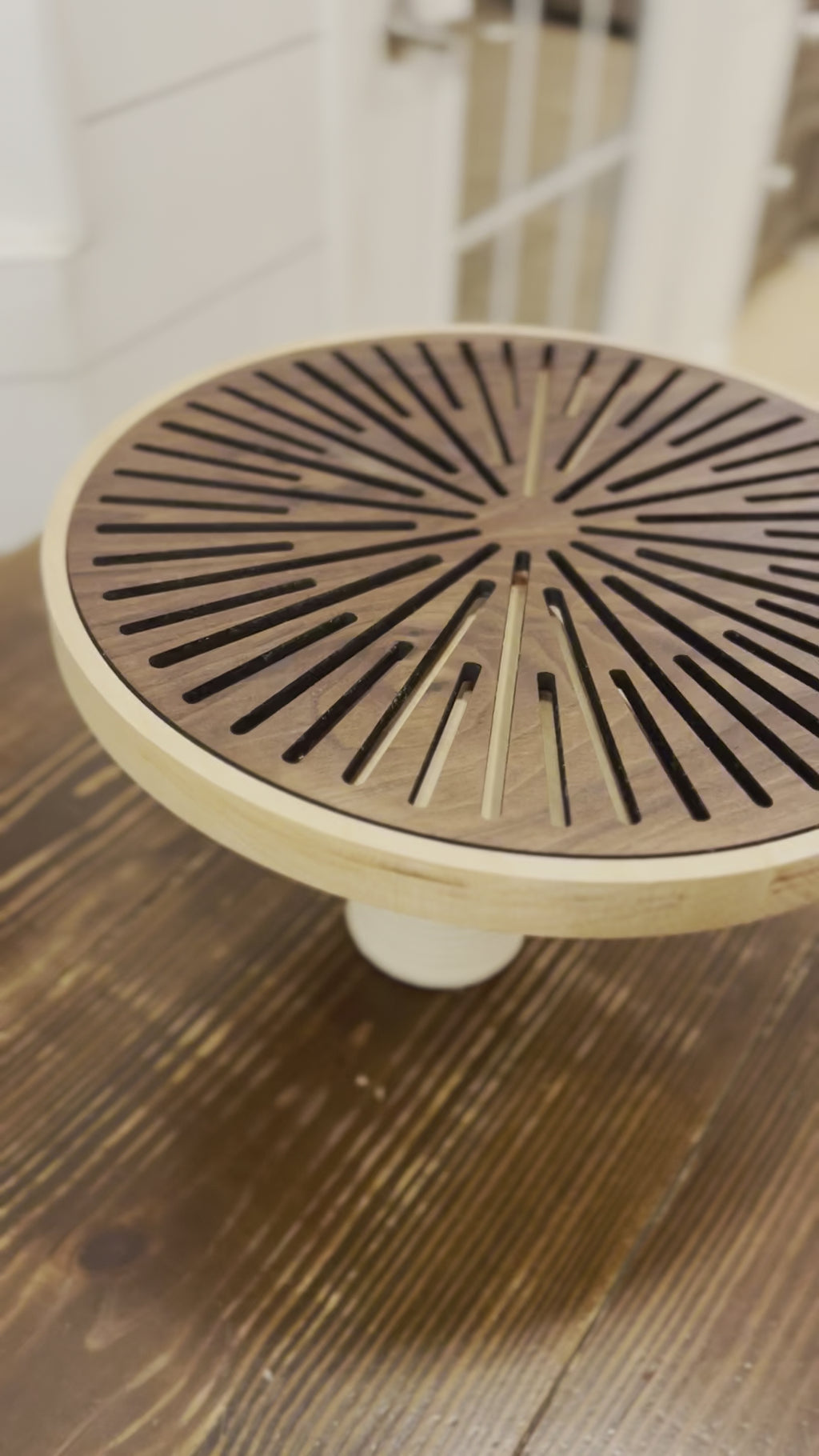 Round bread crumb tray ￼